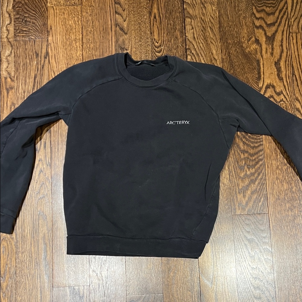 Arc'teryx Men's Classic Black Crewneck Sweater